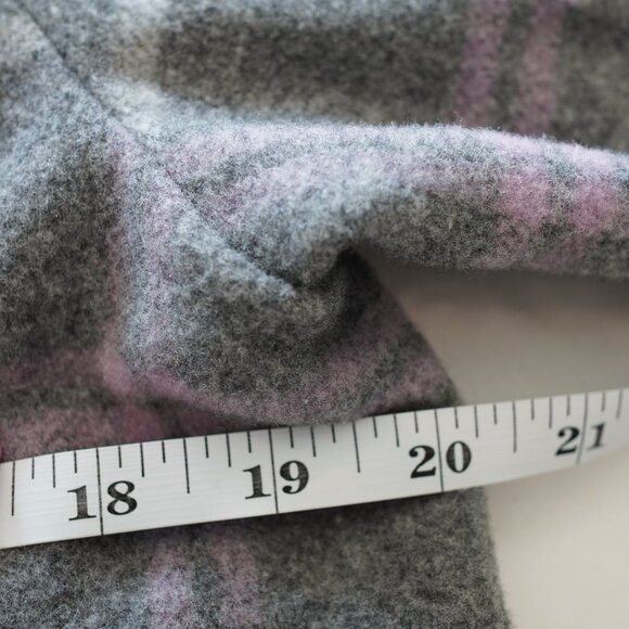 J.Crew Wool Blend Plaid Shacket Jacket Gray Purple‎ Size Small - Picture 9 of 10